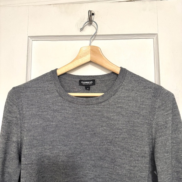 Express Men's Merino Blend Gray Crew Neck Sweater | Size: M - Picture 3 of 6